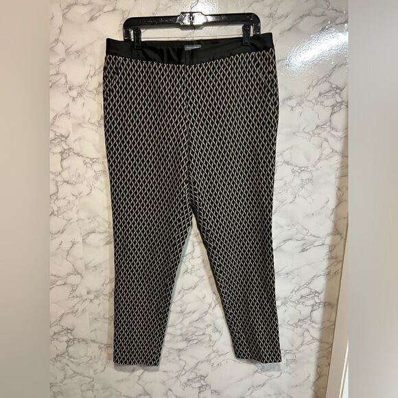 Vince Camuto Print Ankle Cropped Tan Black Pants Size 10 - Picture 1 of 7